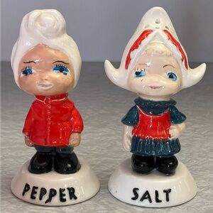 Vintage Duncan Enterprises 1979 Cute salt and pepper set
